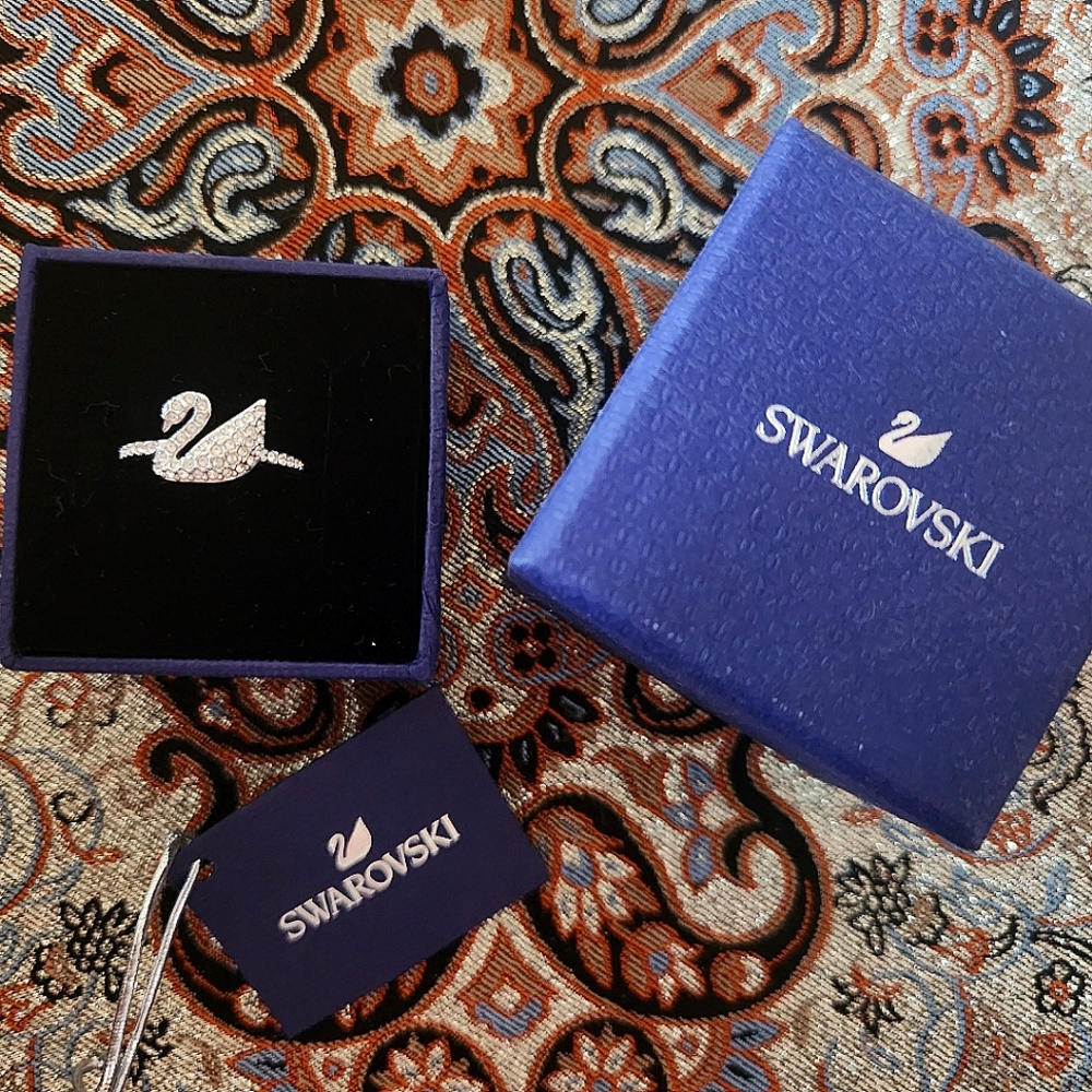 Swarovski ring